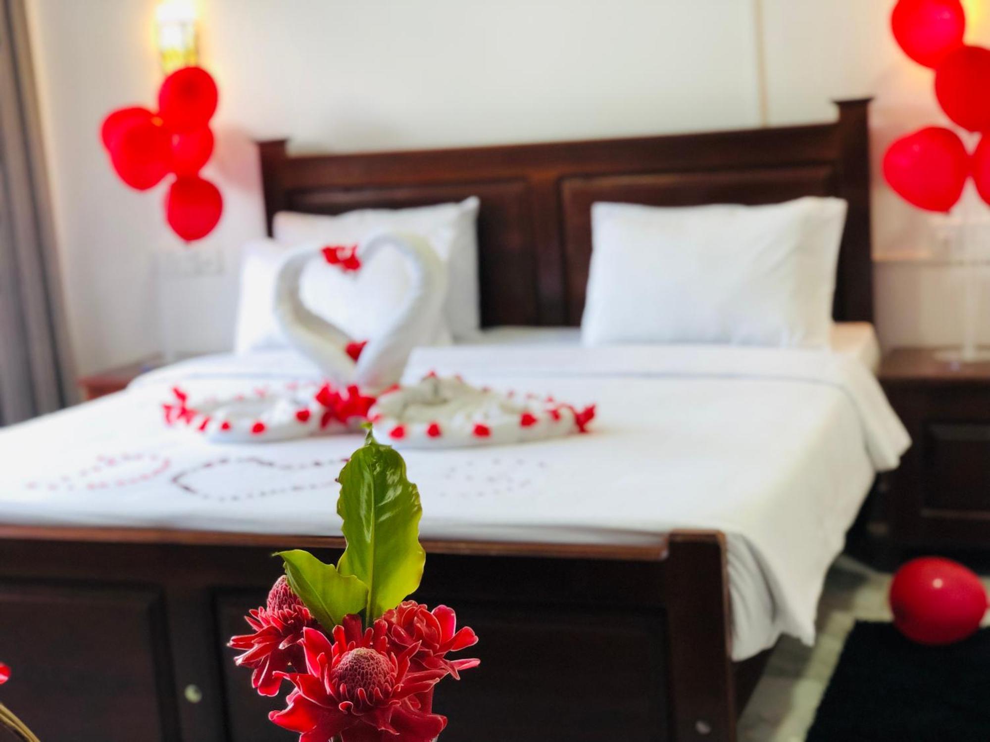 Relax Inn Ела Екстериор снимка